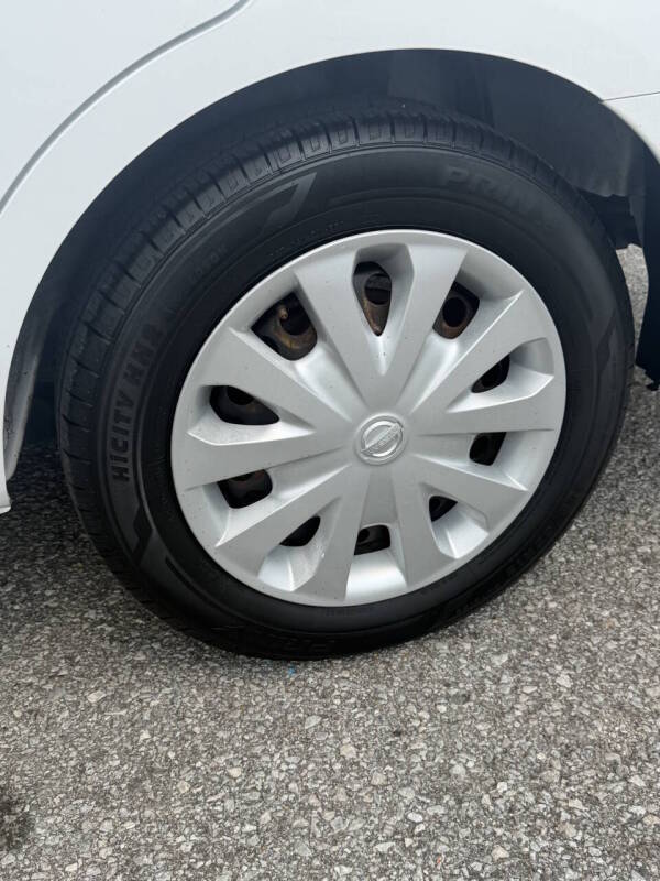 nissan versa sedan 2017 3N1CN7AP1HK463209 image nissan versa sedan 2017 3N1CN7AP1HK463209 image